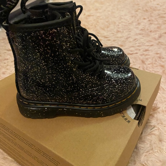 TODDLER 1460 GLITTER LACE UP BOOTS size 7 - Picture 7 of 9